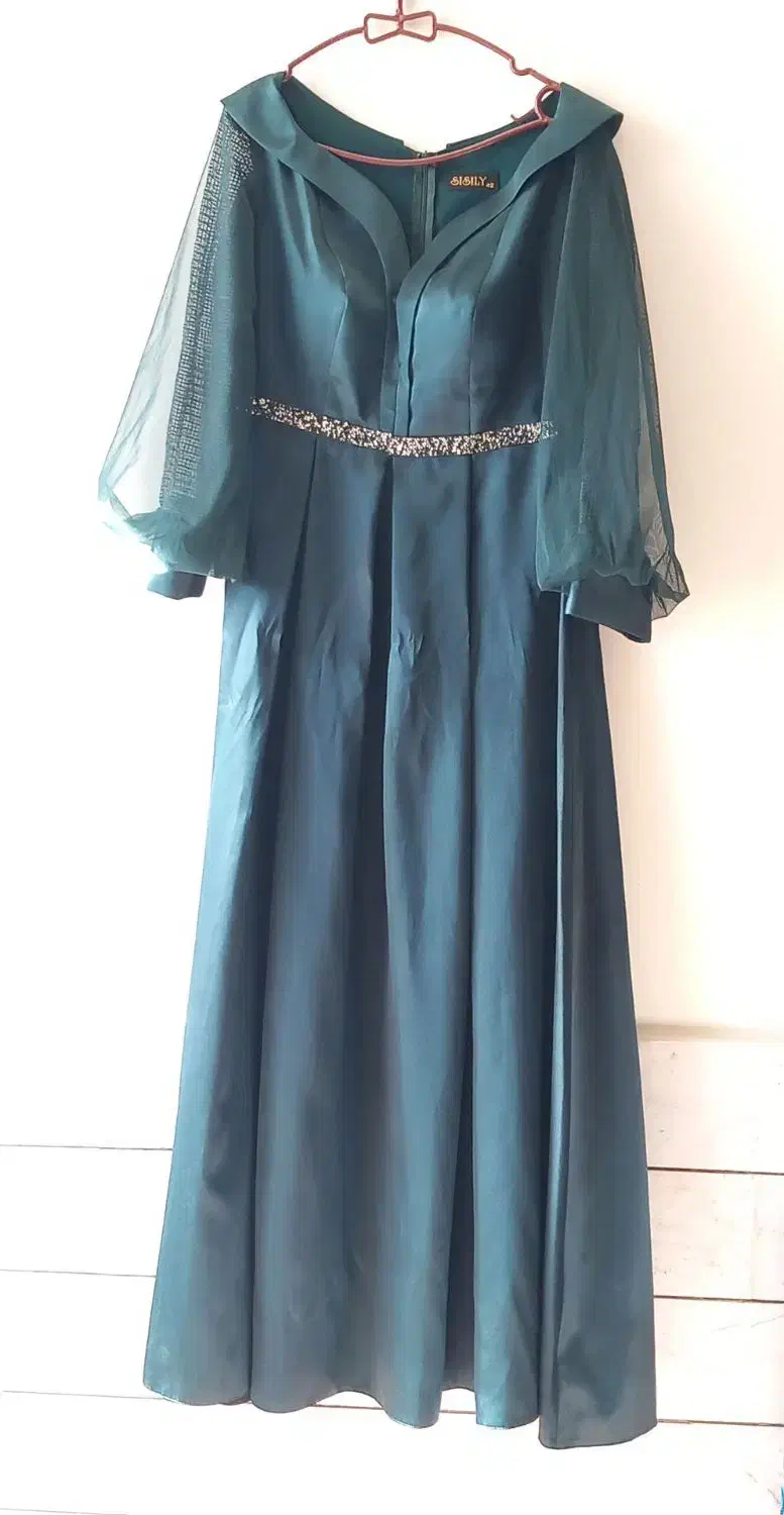 لباس مجلسی|لباس|کاشمر, |دیوار