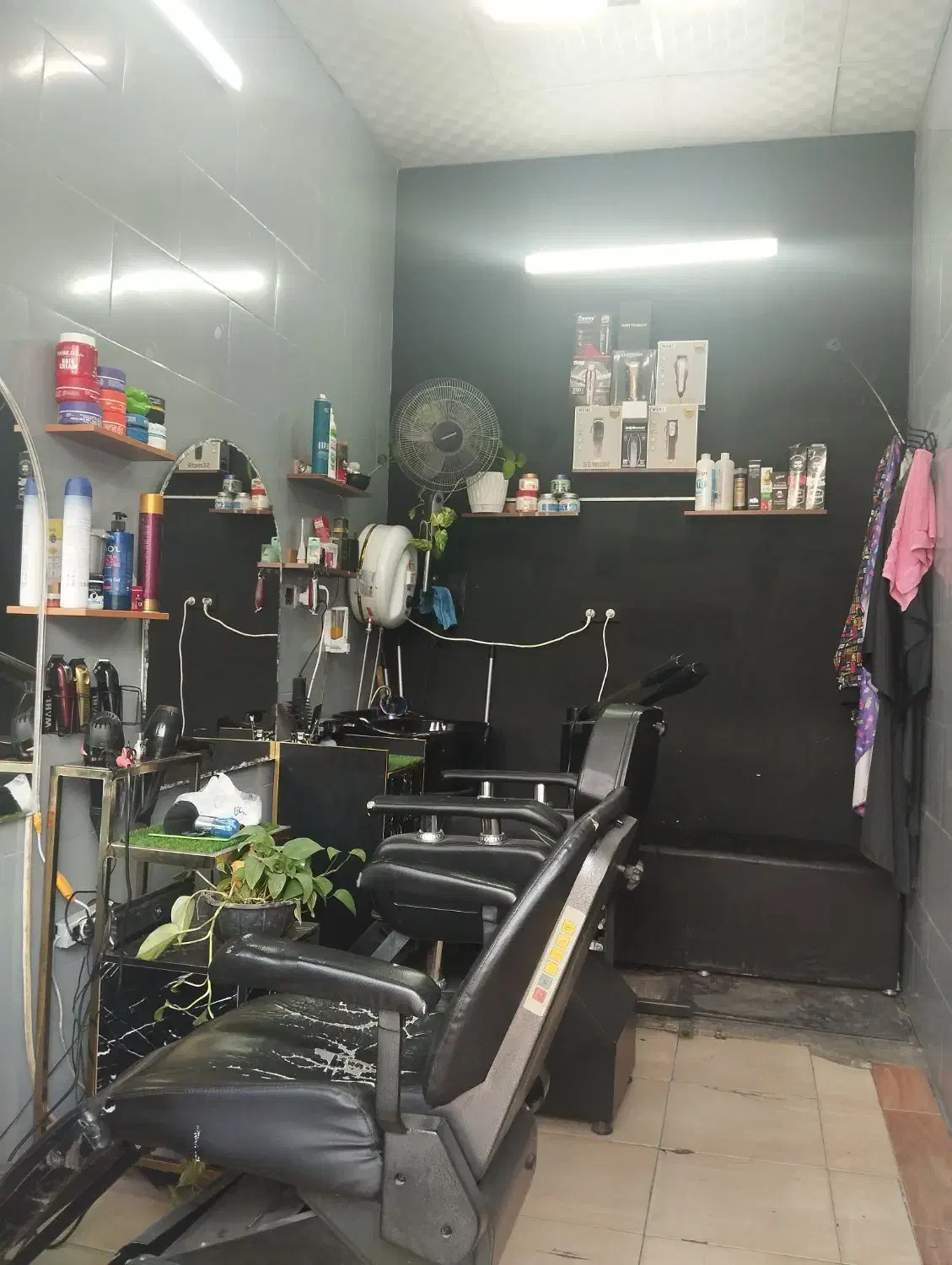 واگذاری آرایشگاه مردانه|اجارهٔ مغازه و غرفه|قم, زنبیل آباد|دیوار