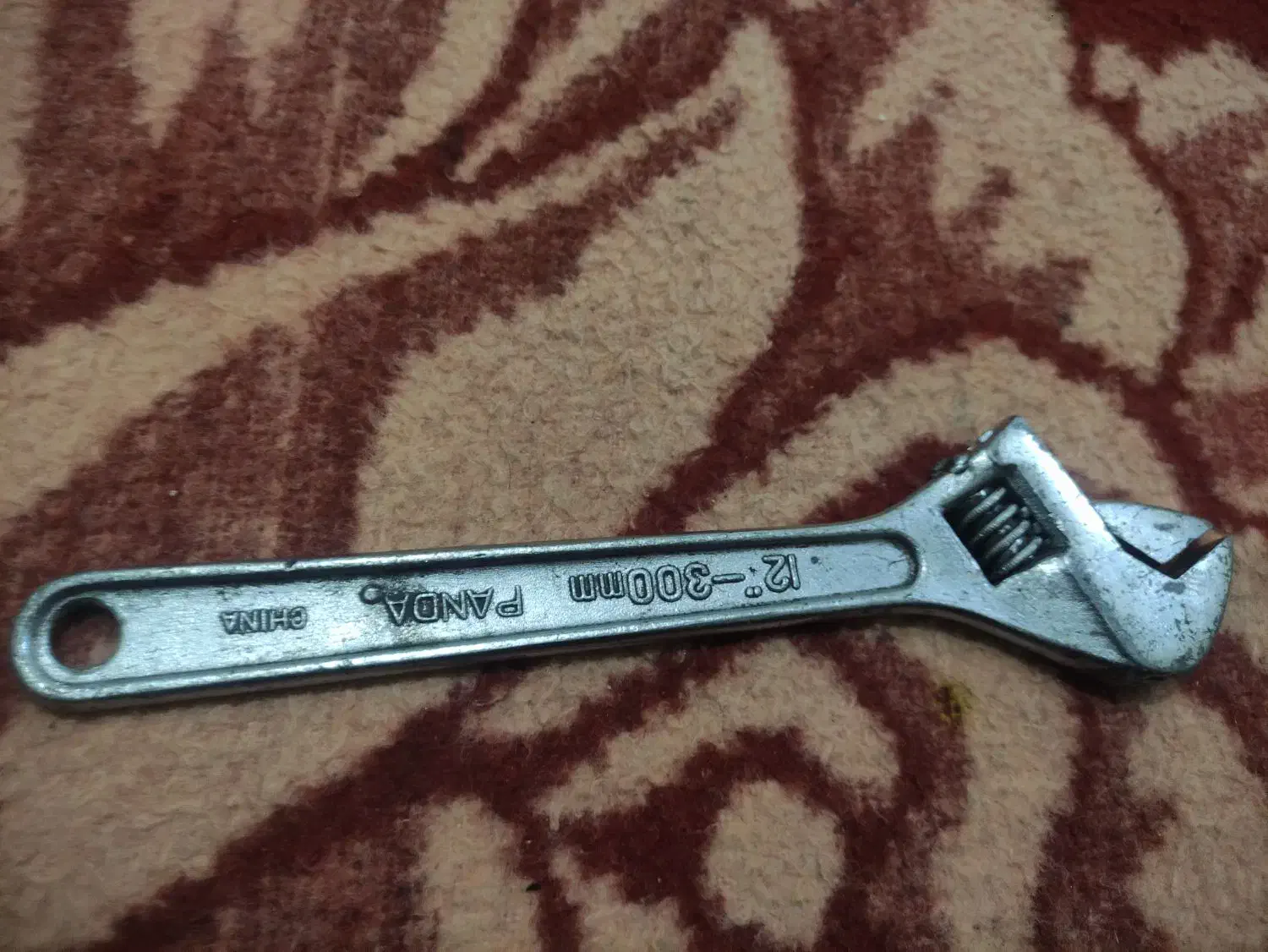 آچار فرانسه بزرگ|کلکسیون اشیاء عتیقه|بروجرد, |دیوار