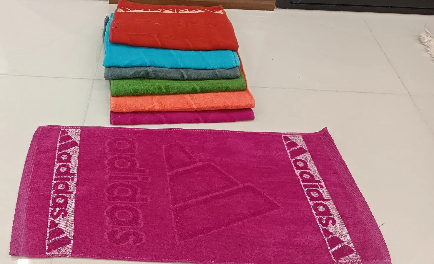 حوله هاخوشگل در رنگهای مختلف|لوازم حمام|ساوه, |دیوار