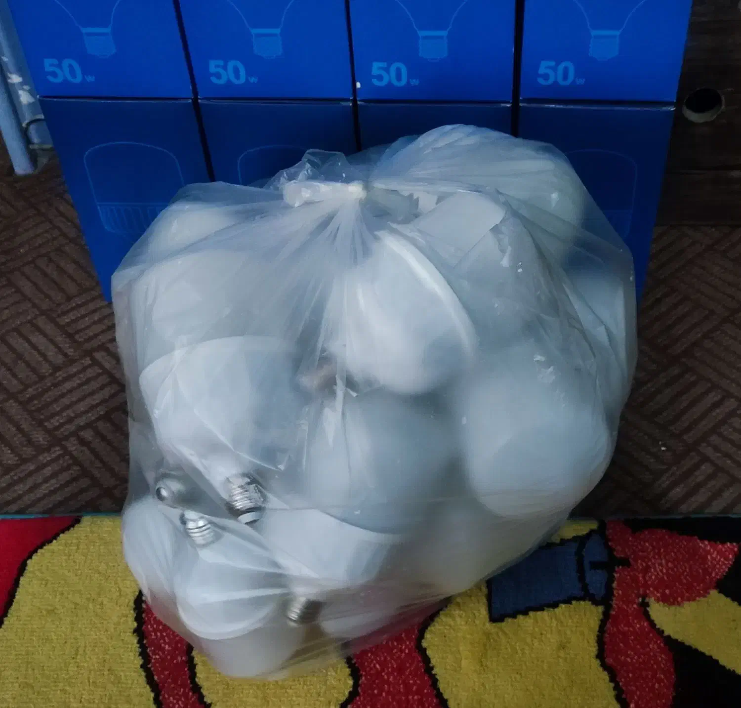 لامپ 50 و 30 و 20 وات|لامپ و چراغ|گرگان, |دیوار