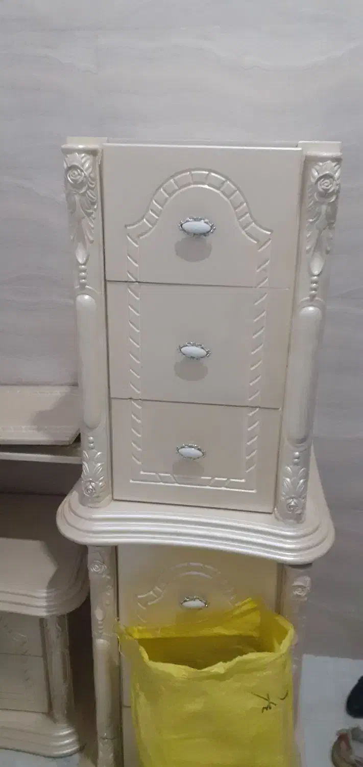 سرویس خواب با میز آرایش|تخت و سرویس خواب|رباط‌کریم, الارد|دیوار