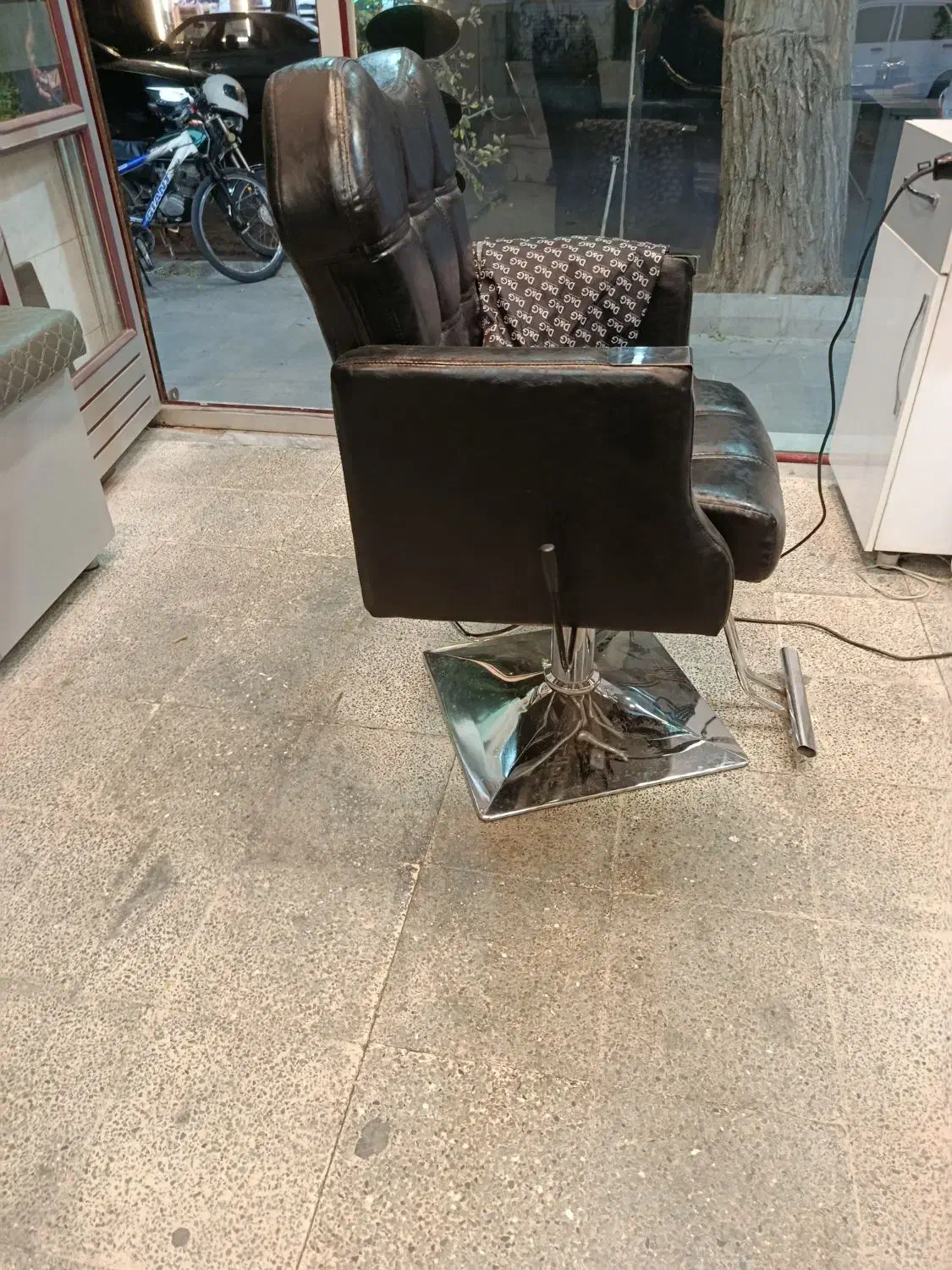 صندلی ارایشگاه|آرایشگاه و سالنهای زیبایی|سراب, |دیوار