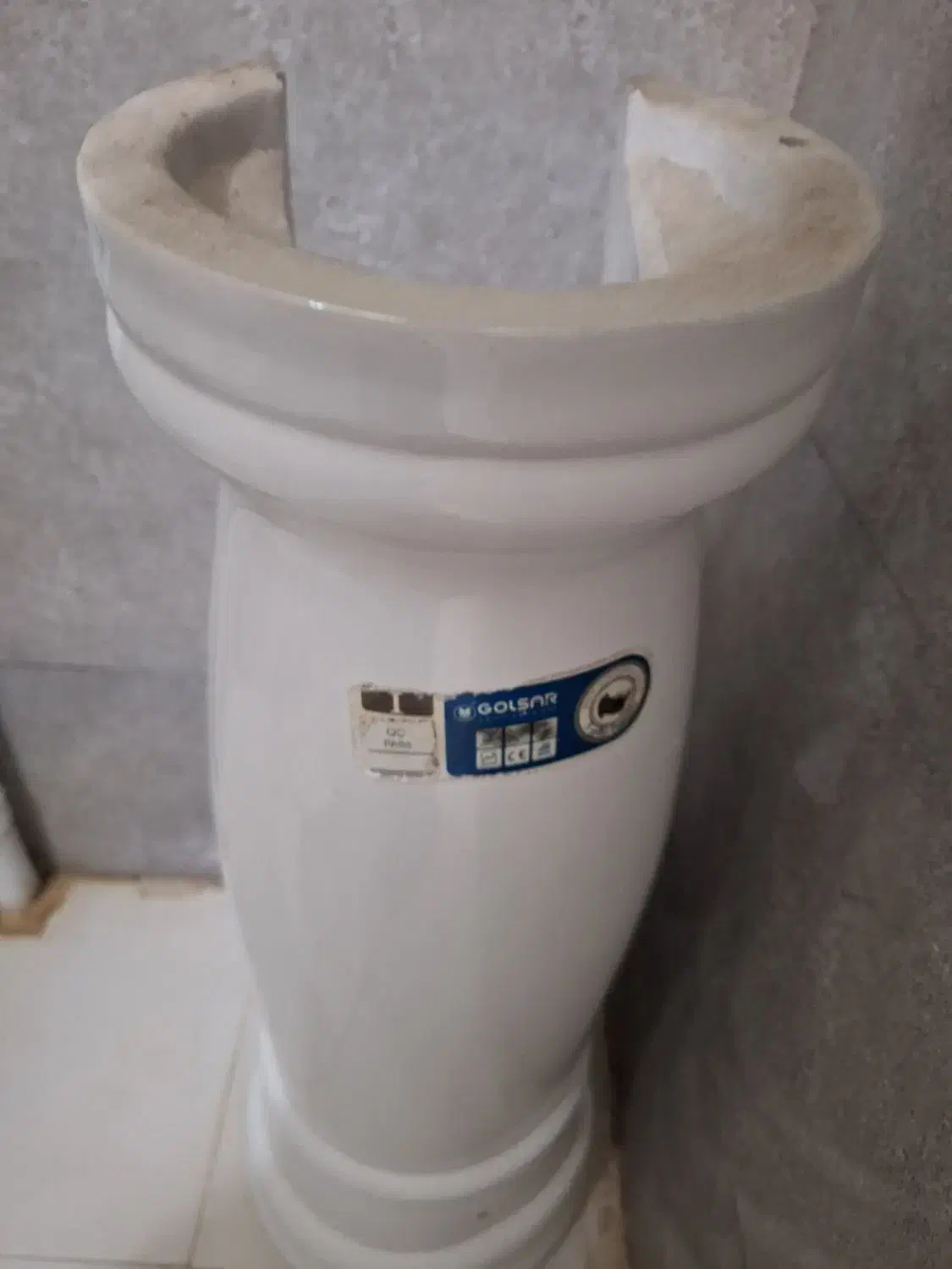 ۲ تا روشویی با پایه و یک آینه و باکس|لوازم سرویس بهداشتی|آستارا, |دیوار