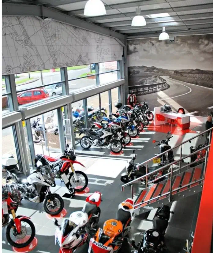 کارشناس فروش(خانم)/ فنی و فروش آقا/نیروی بازنشسته|استخدام اداری و مدیریت|شیراز, ملاصدرا|دیوار