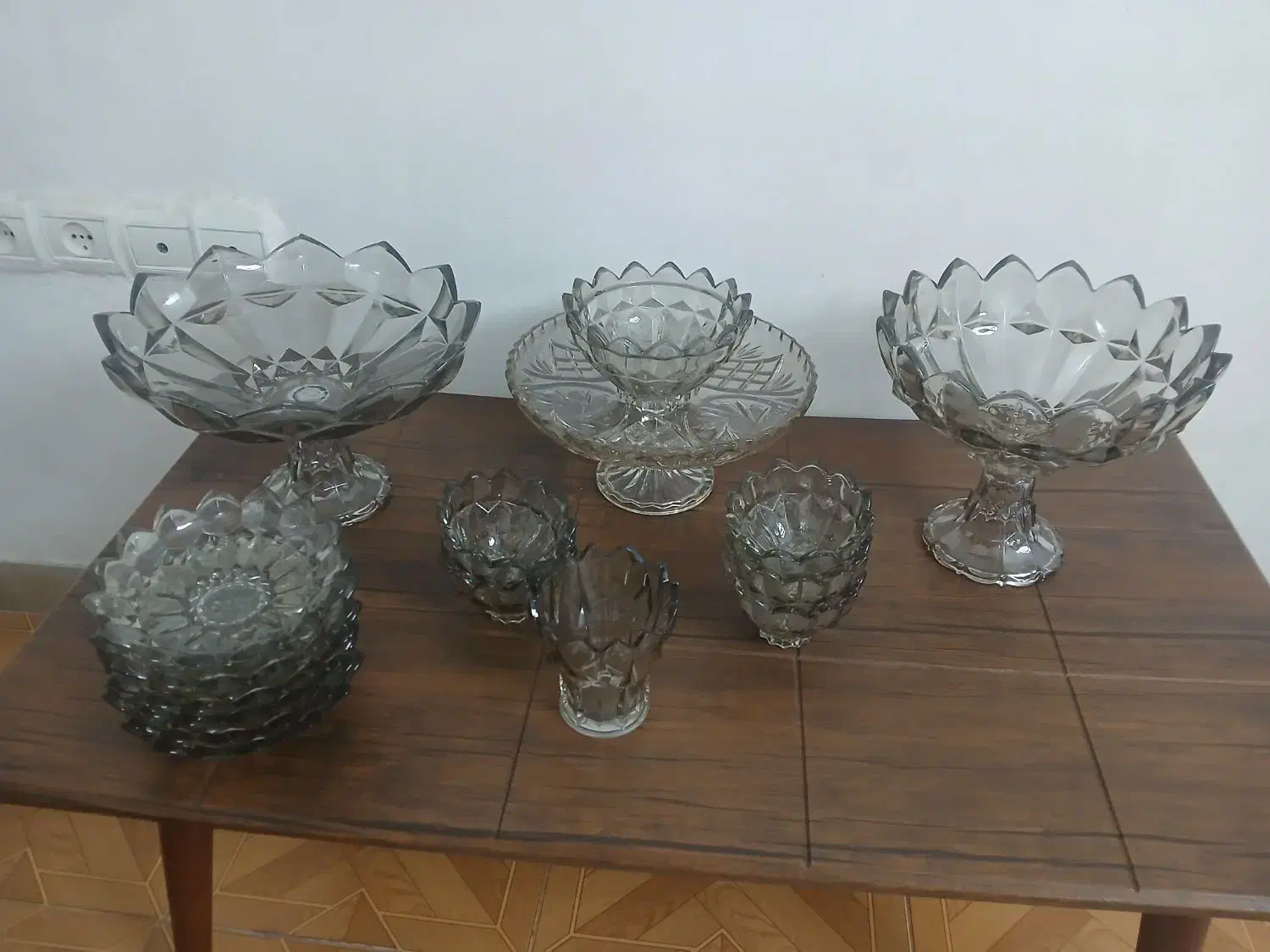 کریستال پذیرایی|ظروف سرو و پذیرایی|قرچک, پویینک|دیوار