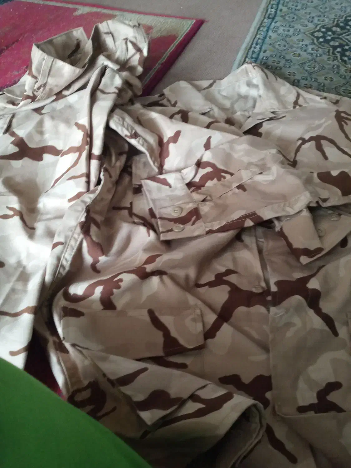 لباس سربازی|لباس|سنندج, |دیوار