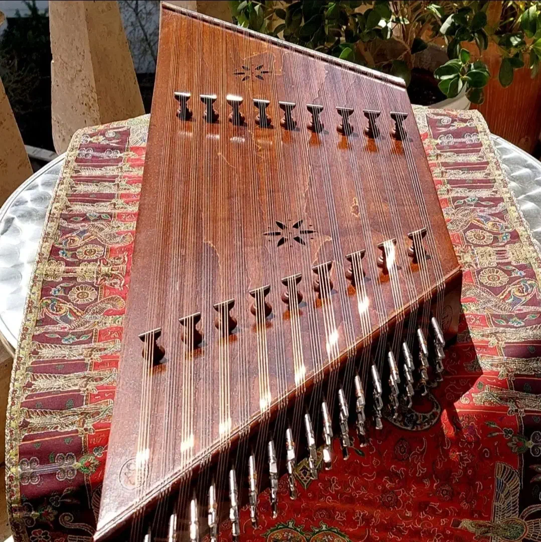 سنتور به شرط تمام چوب گردو با ضمانت کتبی|سازهای سنتی|تهران, صادقیه|دیوار