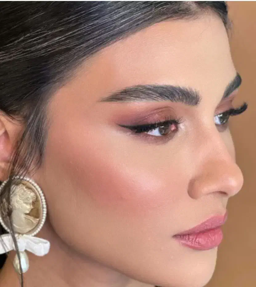 عروسکی ترین میکاپ فقط ۵۰۰هزار تومان|خدمات آرایشگری و زیبایی|تهران, مشیریه|دیوار