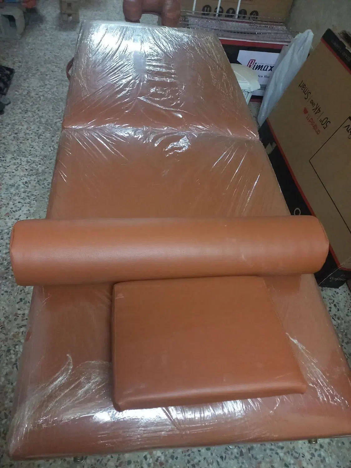 تخت پرتابل تاشو نو قیمت مناسب|آرایشی، بهداشتی، درمانی|رشت, پل تالشان|دیوار