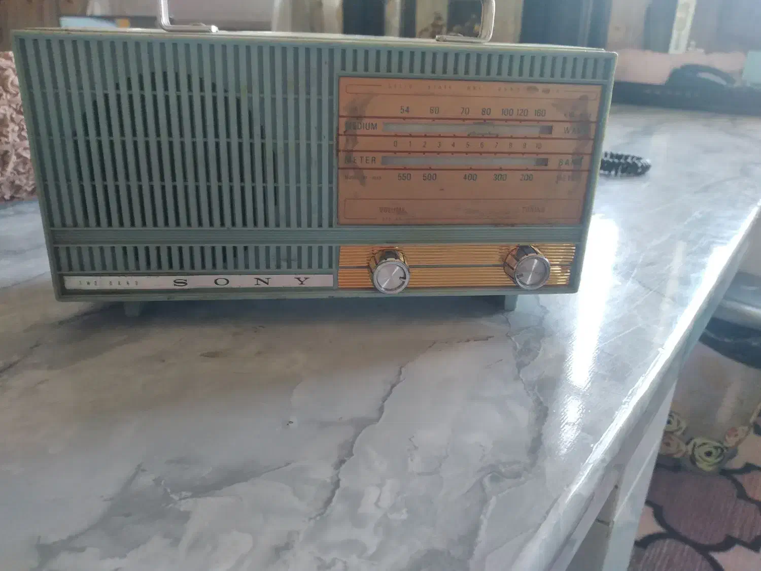 رادیو قدیمی کلکسیونی|کلکسیون اشیاء عتیقه|زیلائی, |دیوار