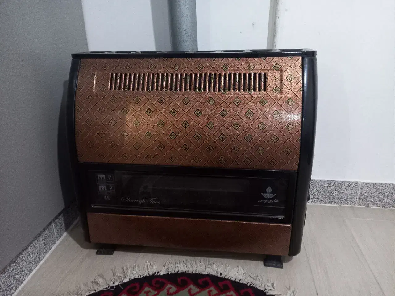 بخاری گازسوز شارق توس|بخاری، هیتر، شومینه|ساری, |دیوار