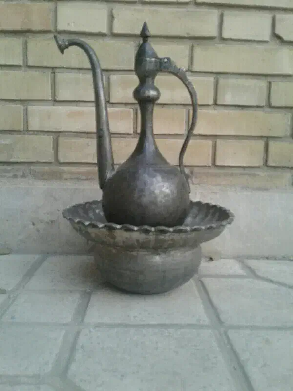 افتابه لگن کهنه صفوی|کلکسیون اشیاء عتیقه|شیراز, لاله|دیوار