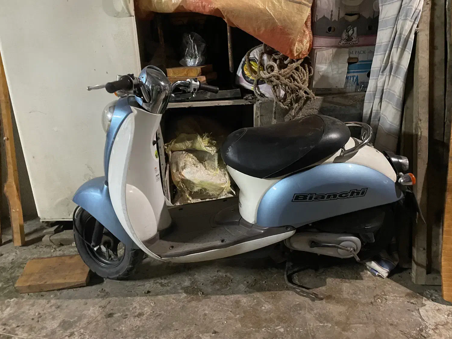 موتور پاکشتی هوندا اسکوپی|موتورسیکلت|رشت, پیله داربن|دیوار