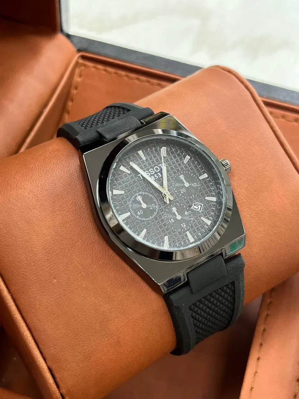 ساعت اسپرت باکیفیت|ساعت|مشهد, هفت تیر (آب و برق)|دیوار