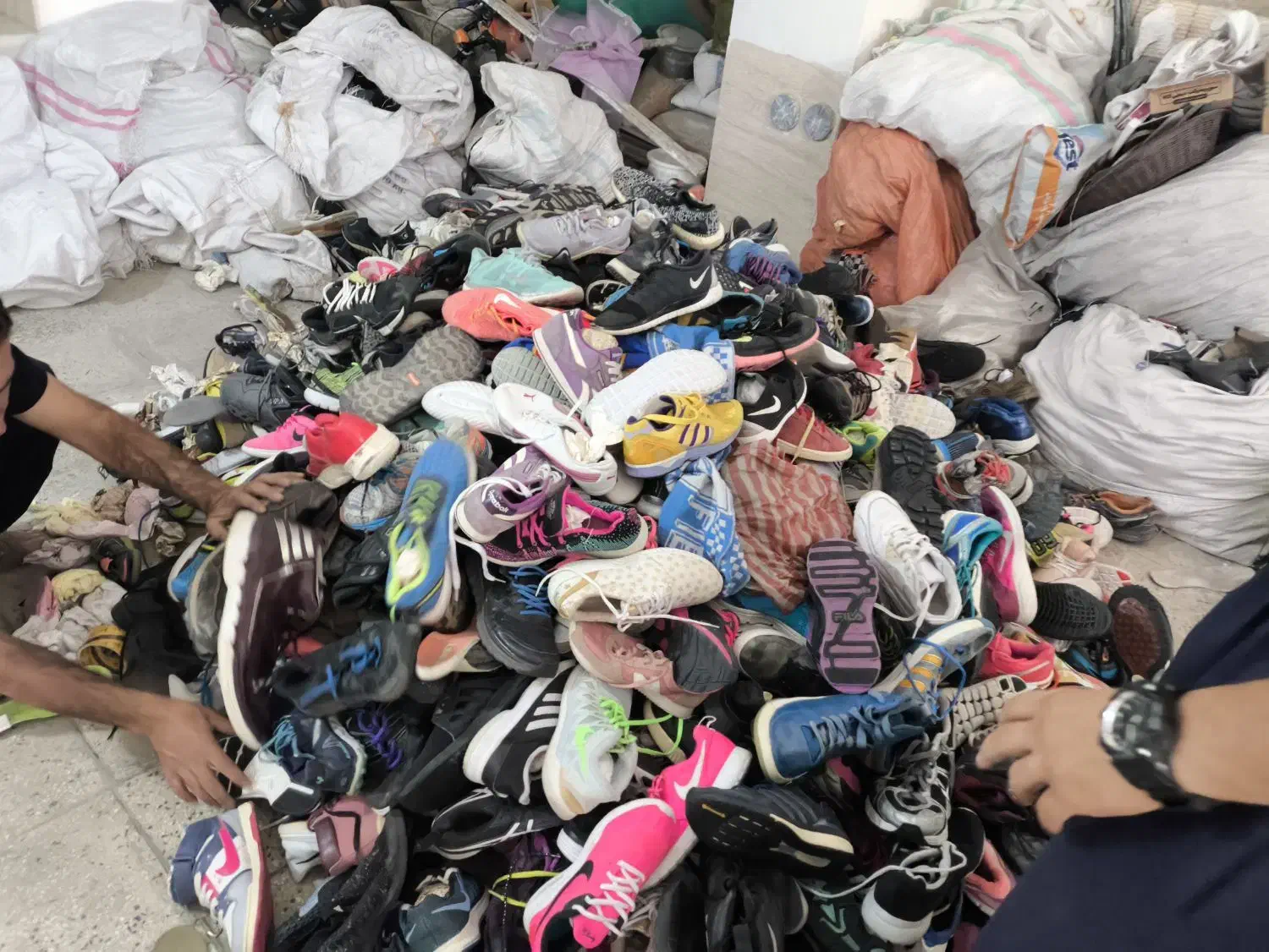 کتونی تاناکورا|کیف، کفش، کمربند|شاهدشهر, |دیوار