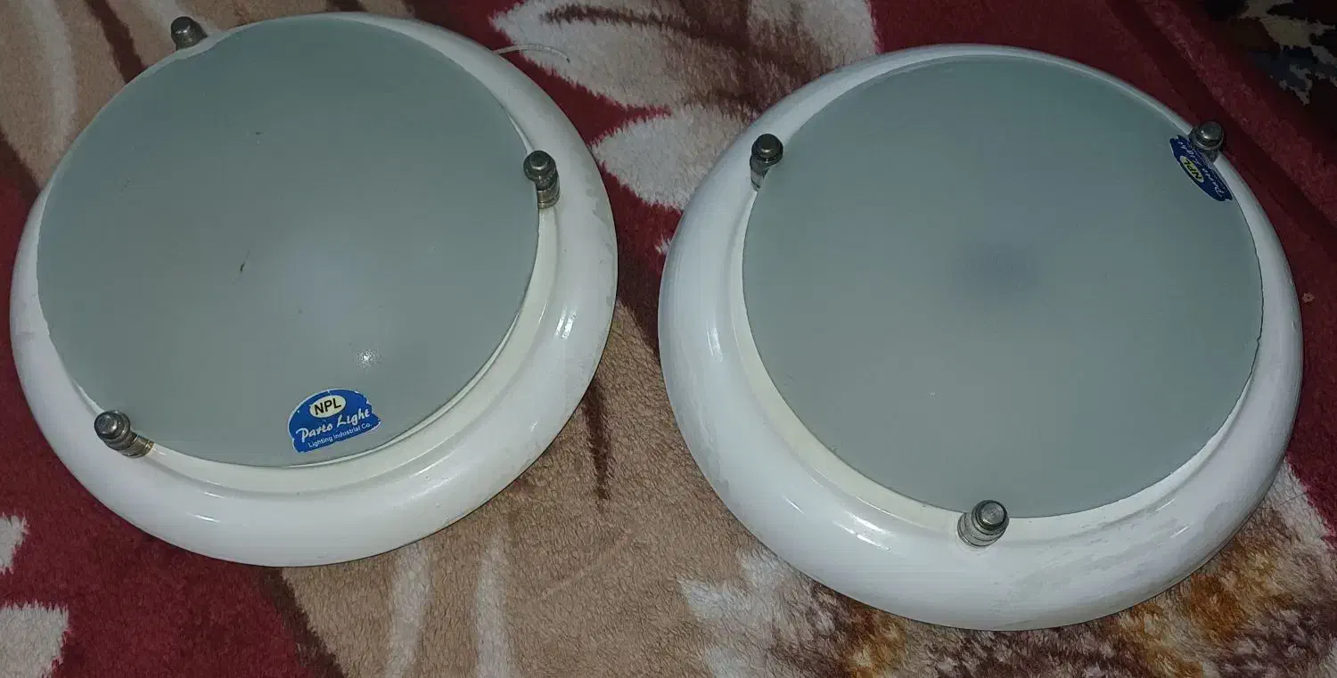 قاب لامپ سقفی گرد با پاتروم سالم|لوستر و چراغ آویز|مشهد, بهمن|دیوار