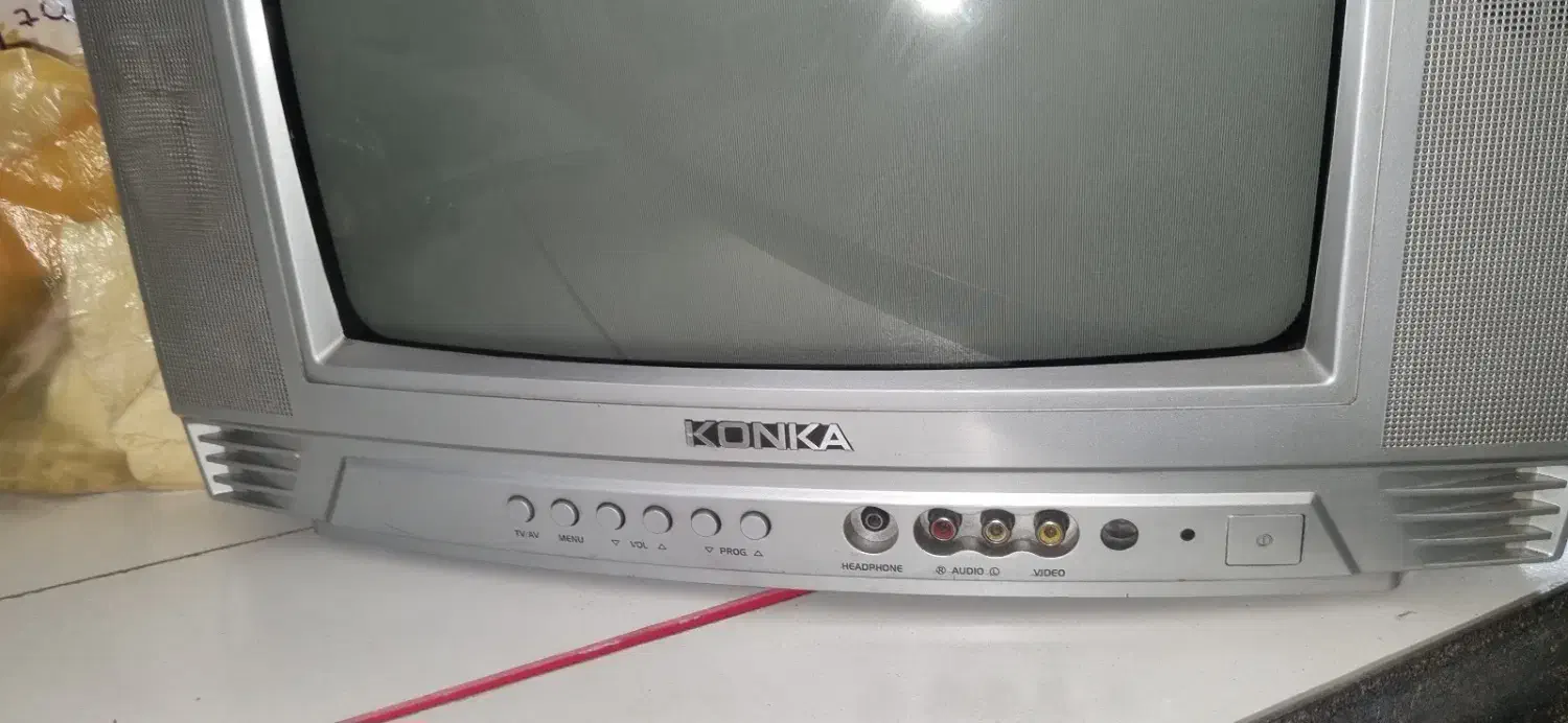 تلویزیون کوچک رنگی|تلویزیون و پروژکتور|قزوین, |دیوار