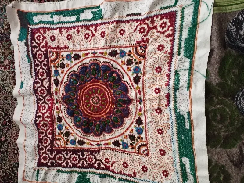 بقچه سفید|پرده، رانر، رومیزی|زرند, |دیوار