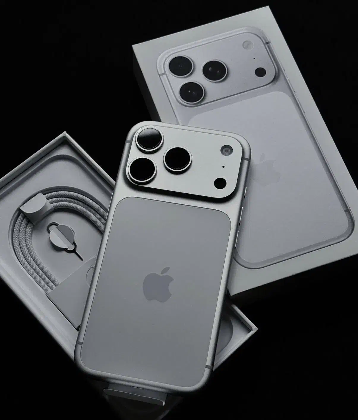 آیفون۱۷ پروسفید ۲۵۶|موبایل|قم, شهرک قدس|دیوار