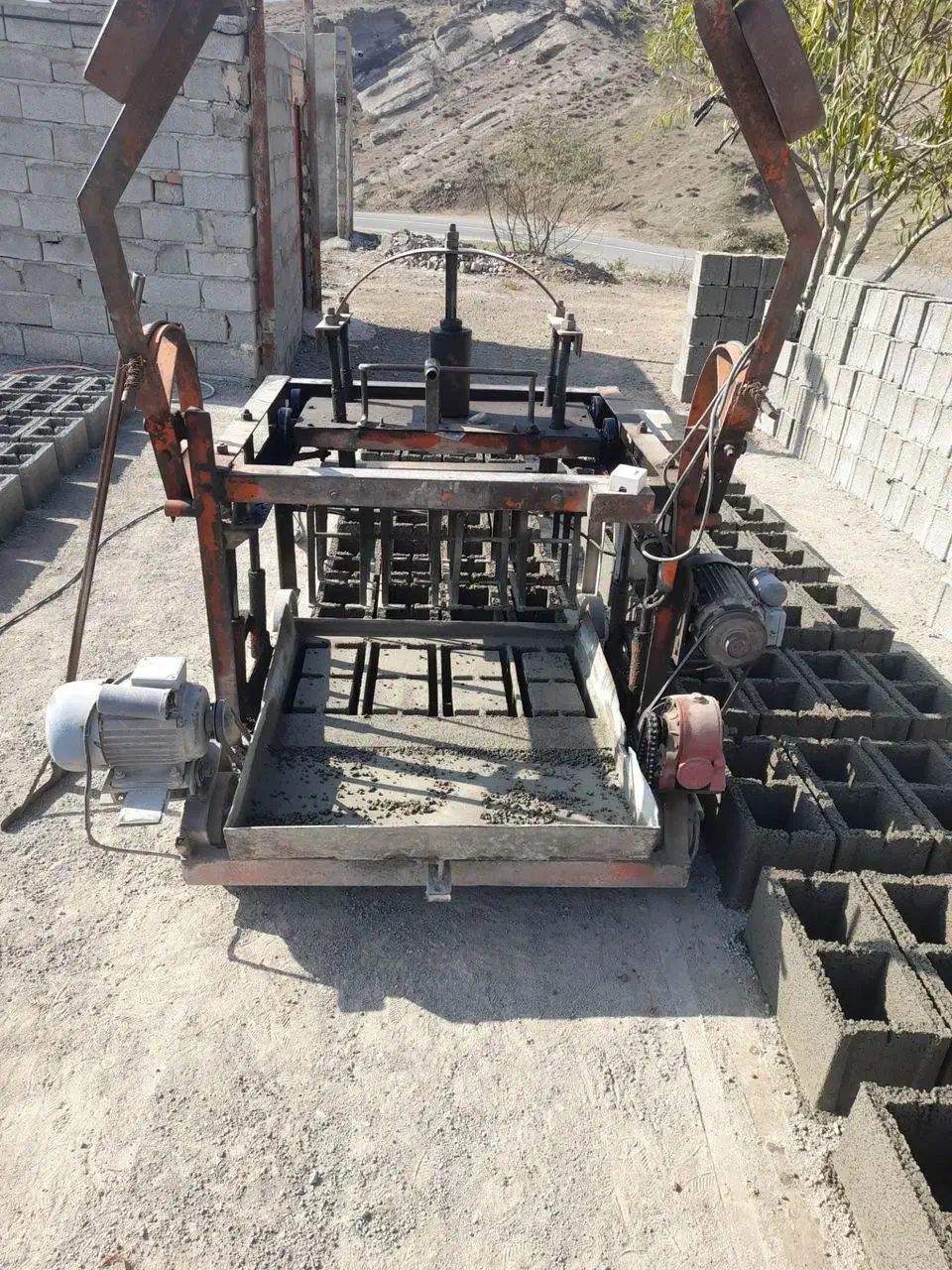 بلوک زنی|ماشین‌آلات صنعتی|اهر, |دیوار