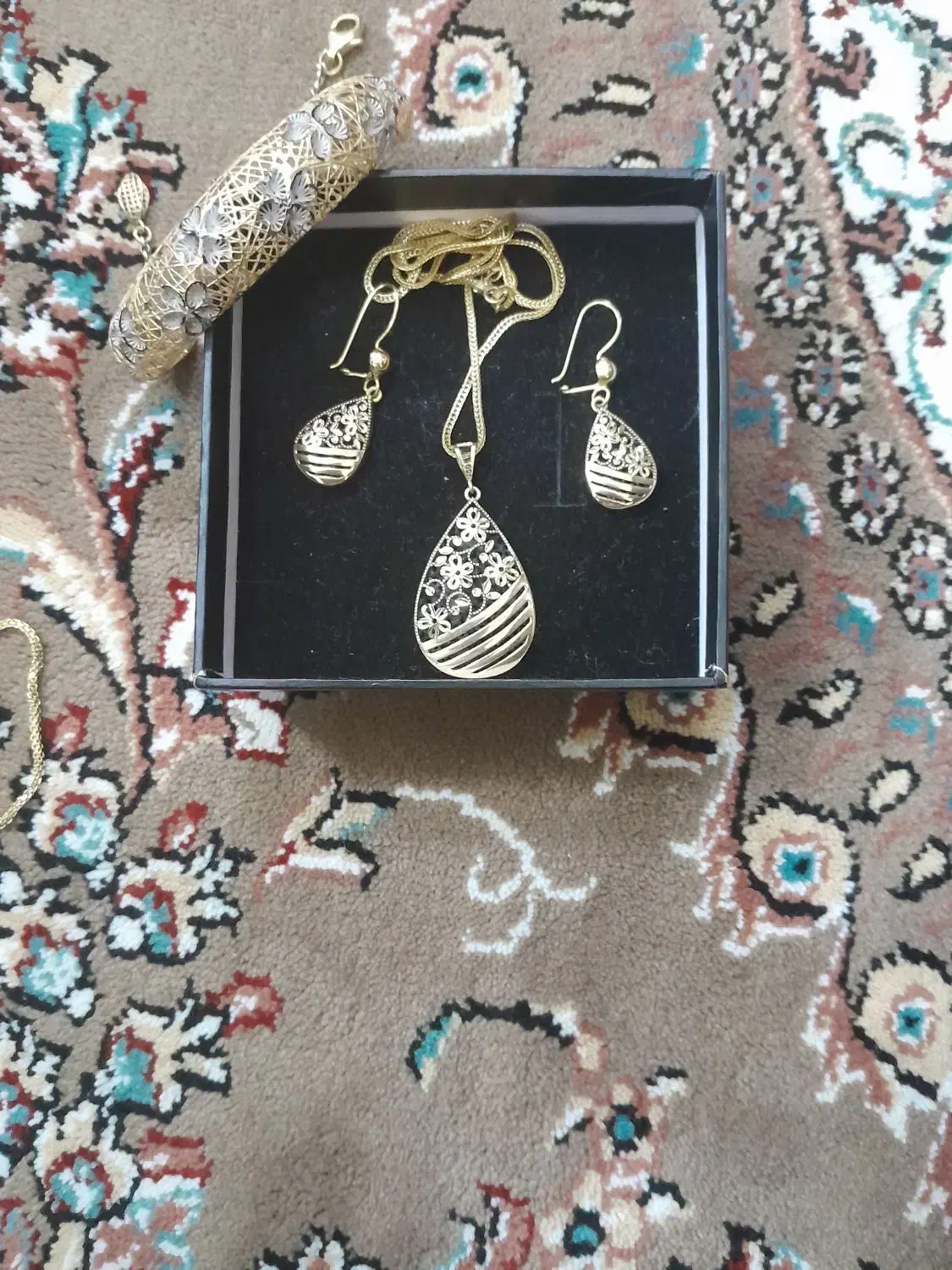 طلا|جواهرات|ایلام, |دیوار