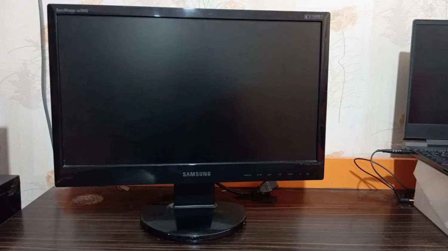 مانیتور  ۱۹ اینچ سامسونگ سالم|قطعات و لوازم جانبی رایانه|قم, باسکول|دیوار