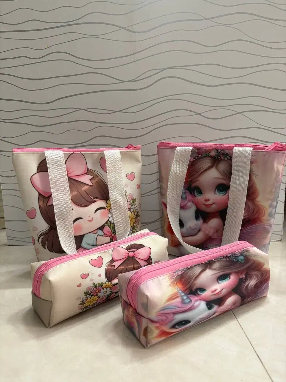 کیف دخترانه|کیف، کفش، کمربند|کومله, |دیوار