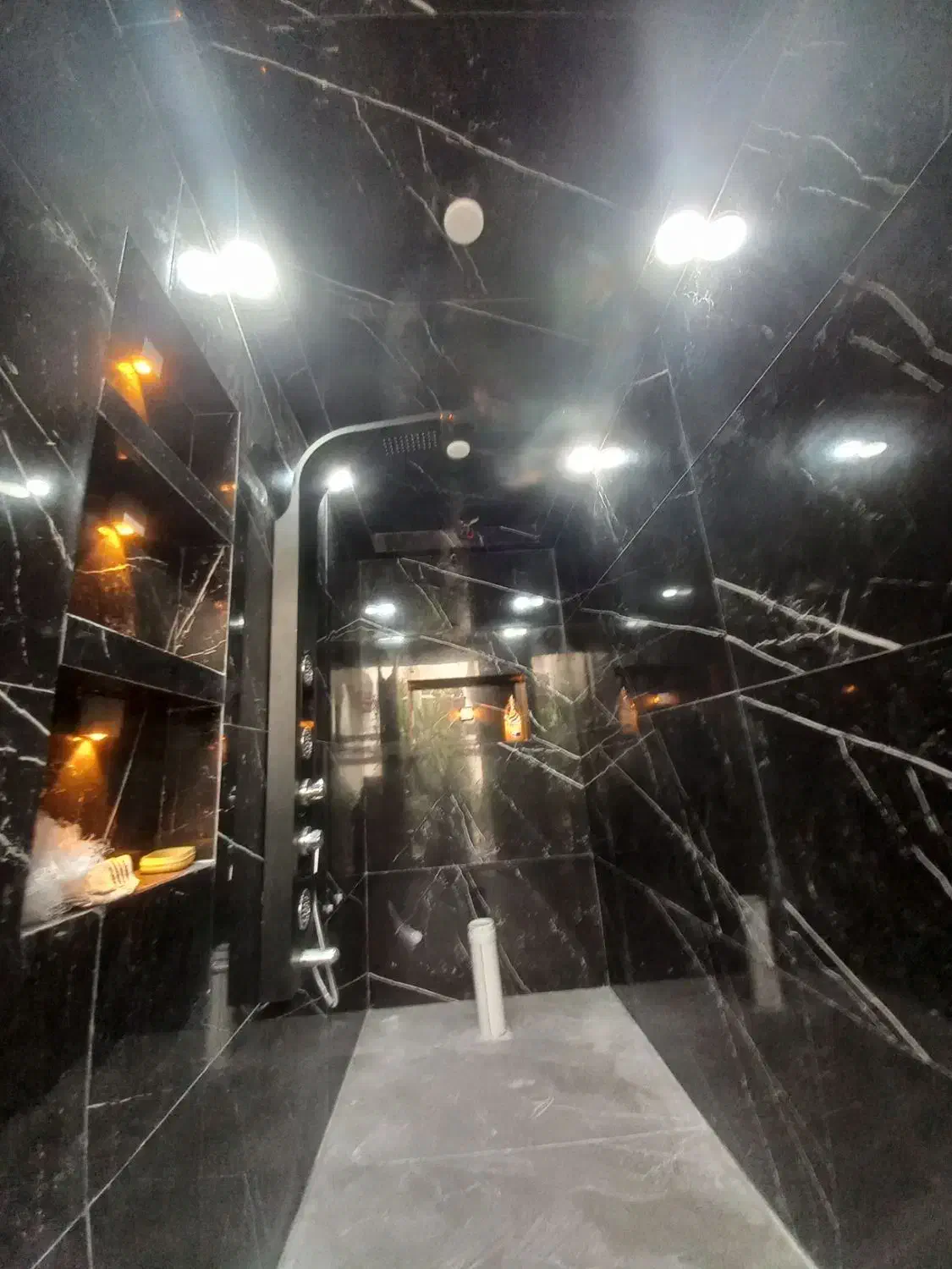 کاشی کاری و سنگ نما|خدمات پیشه و مهارت|زرقان, |دیوار