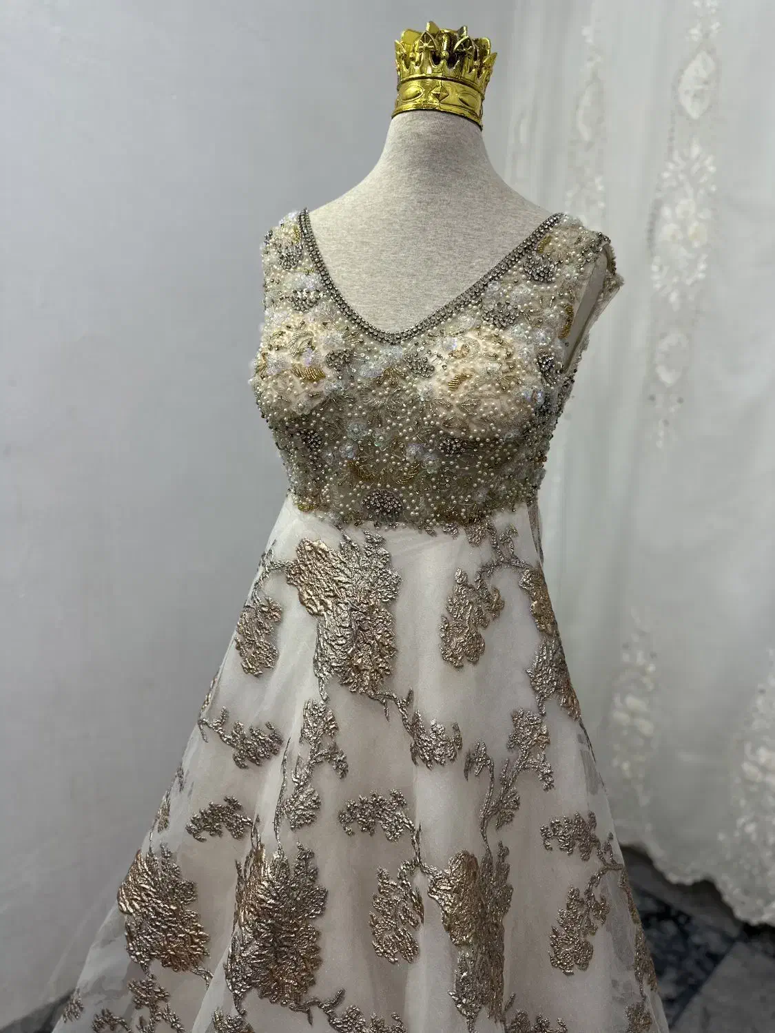 لباس مجلسی|لباس|اردبیل, |دیوار