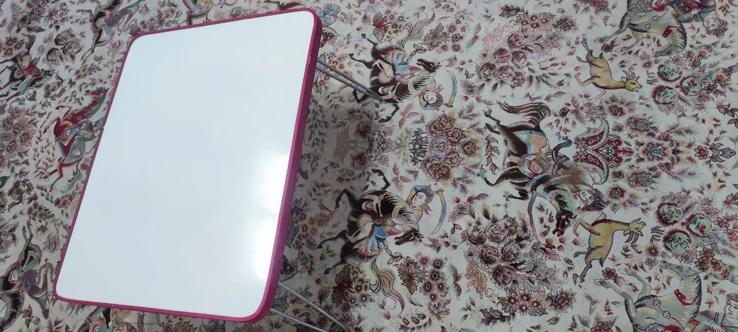 میز تحریر|میز تحریر و کامپیوتر|شیراز, سینما سعدی|دیوار