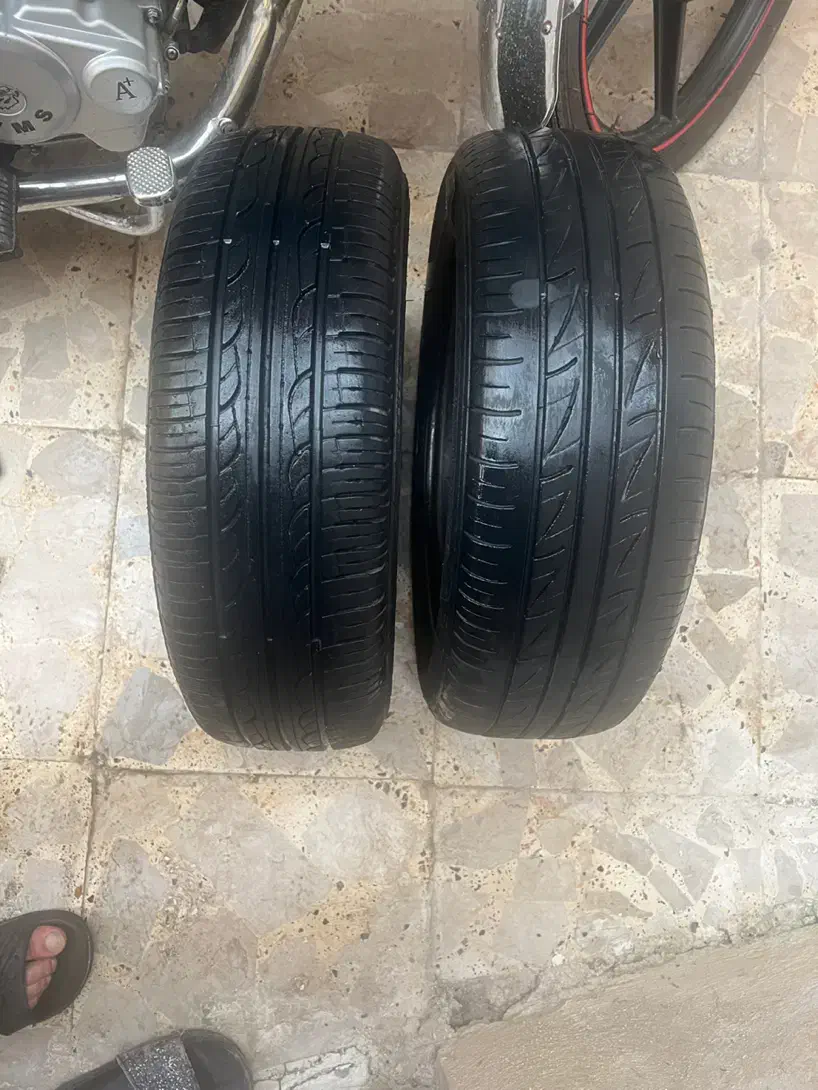 ۲عدد لاستیک|قطعات یدکی و لوازم جانبی|رشت, نخودچر|دیوار