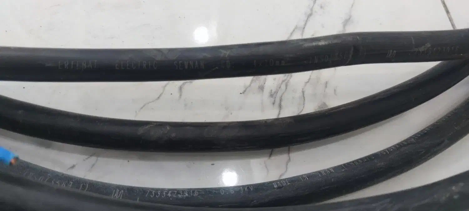 کابل 4 در 10 مس جنس خوب|مصالح و تجهیزات ساختمان|فردیس, منظریه|دیوار