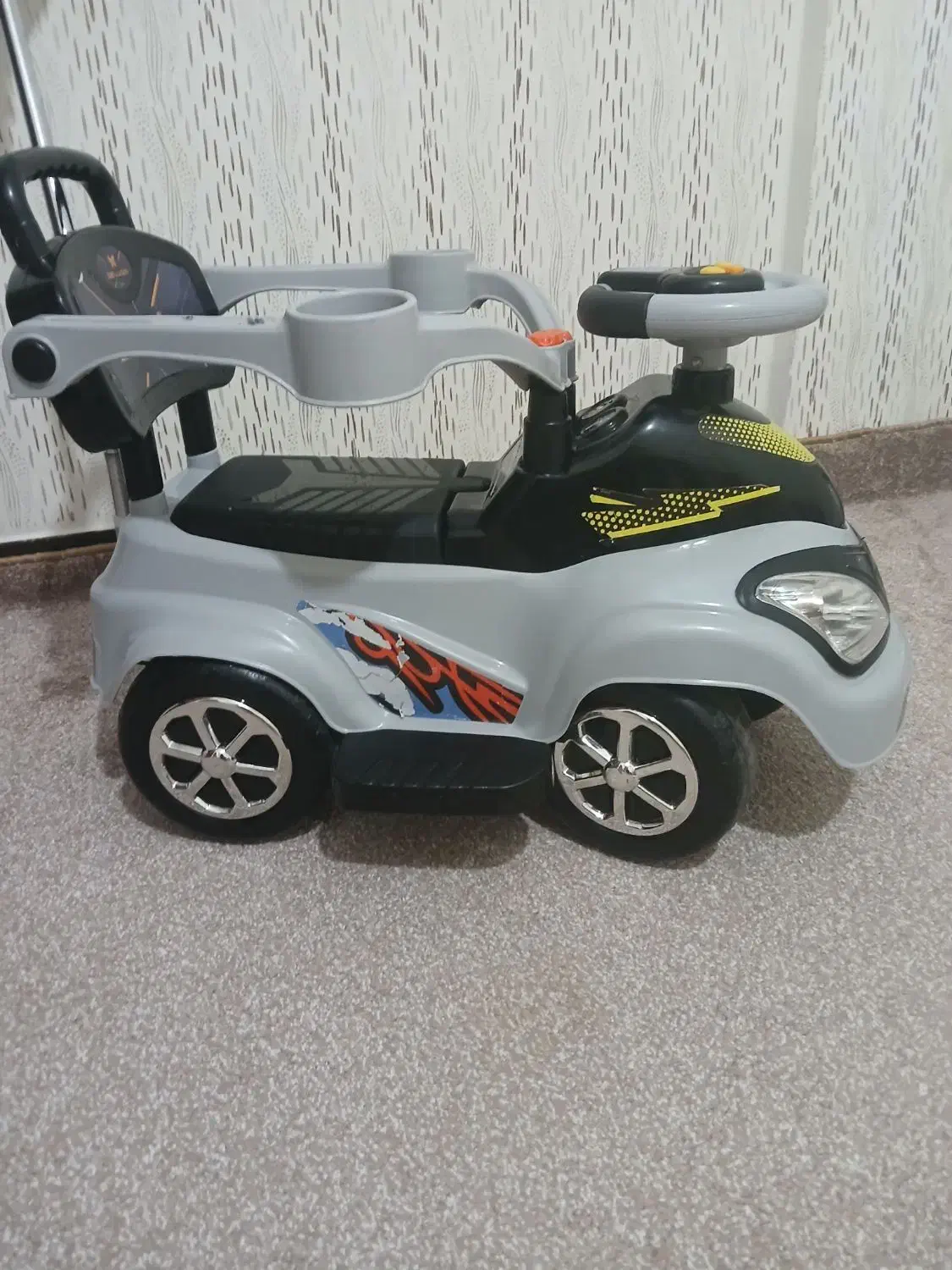 ماشین موزیکال|اسباب‌بازی بچه|ملایر, |دیوار