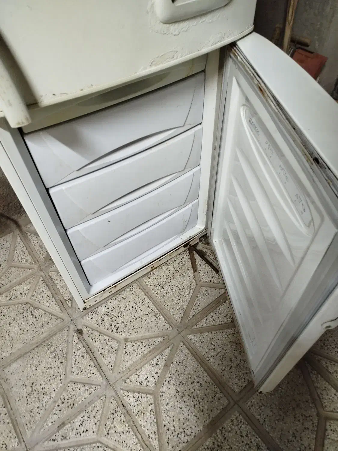 یخچالموتوریمشکلبدنهسالم|یخچال و فریزر|نیشابور, فضل|دیوار