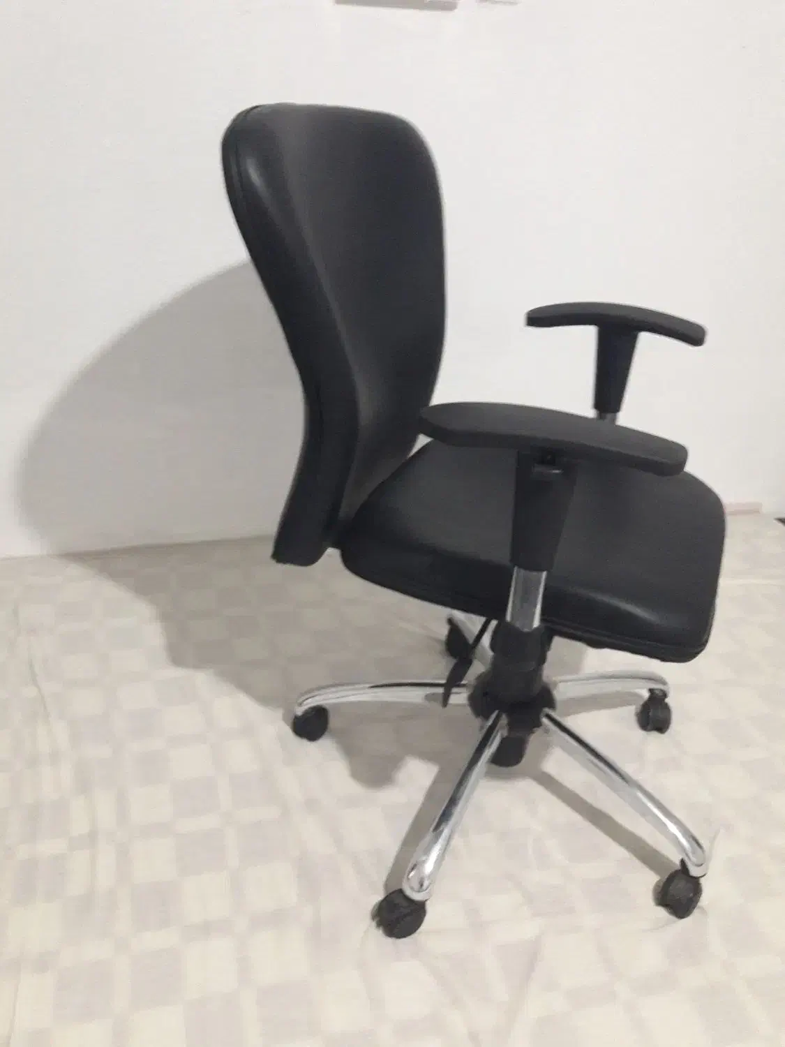 صندلی چرخشی|صندلی و نیمکت|بندرعباس, |دیوار