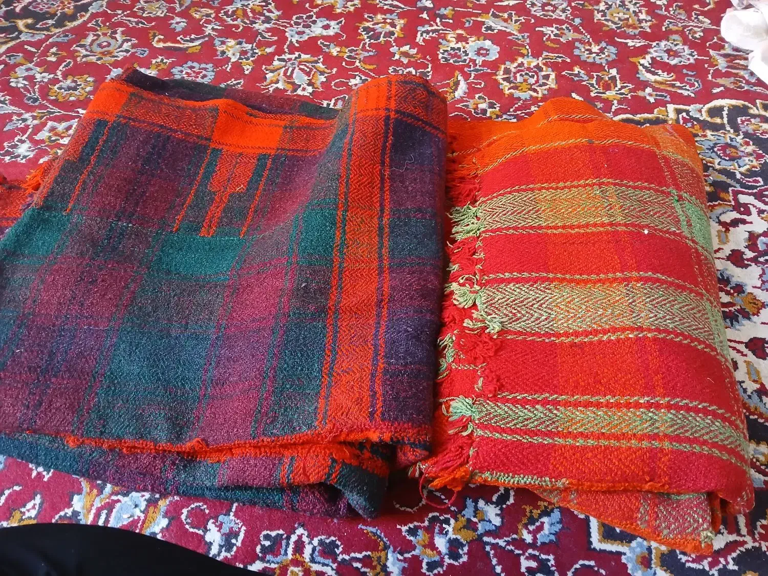 دوعددموج کوردی فروشی|فرش|ساوه, |دیوار