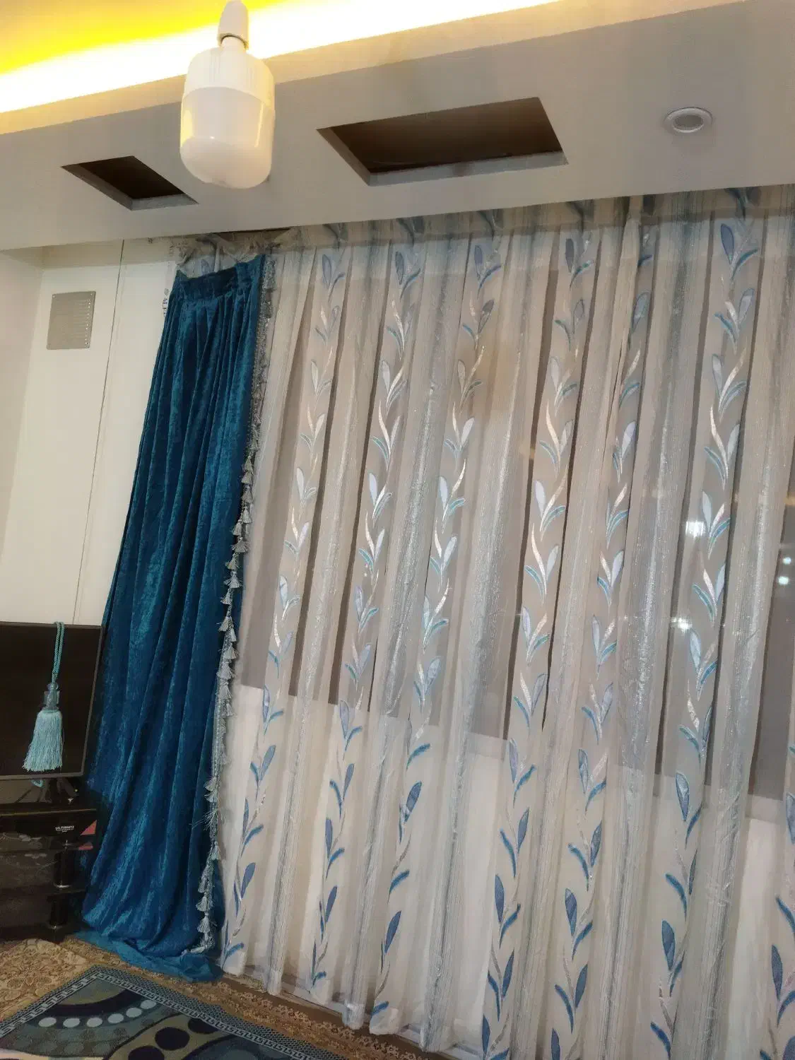 دوعدد پرده پذیرایی کامل با متعلقات|پرده، رانر، رومیزی|اصفهان, کوجان|دیوار