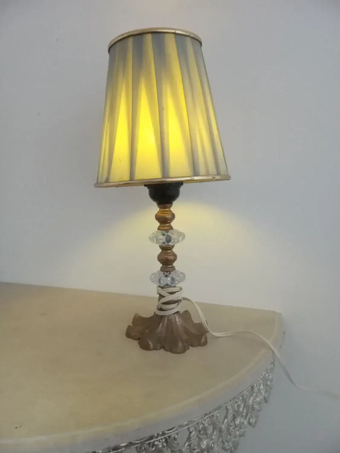 چراغ خواب|چراغ خواب و آباژور|خوی, |دیوار