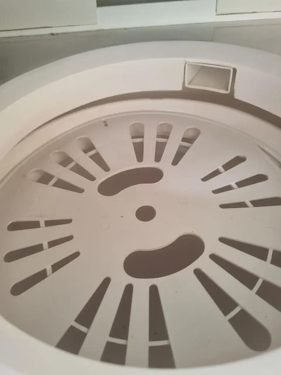 لباسشویی BOST تمیز و سالم|ماشین لباسشویی و خشککن لباس|رشت, رشتیان|دیوار