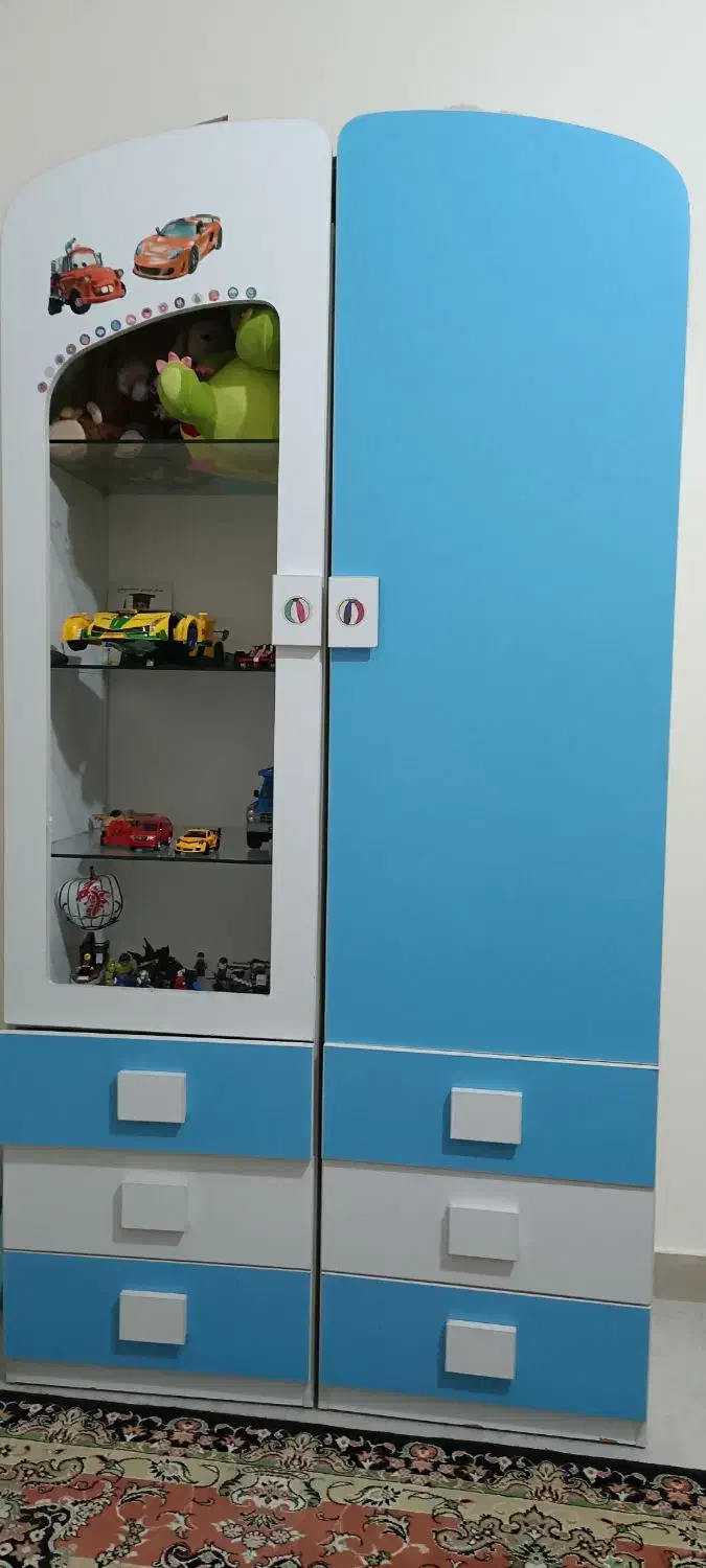 سرویس خواب پسرانه همراه با پاتختی و کمد|تخت و سرویس خواب|عباسآباد, |دیوار