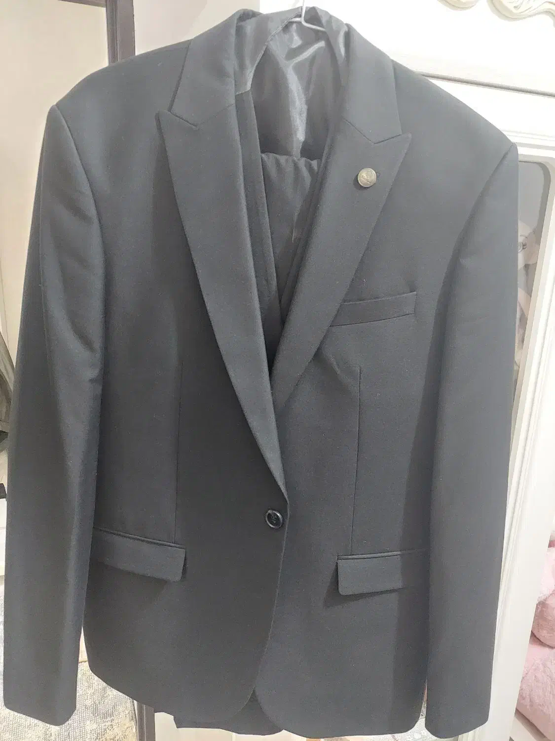 کت و شلوار تازه و نو با جلیقه که  یکبار پوشیده شده|لباس|خلخال, |دیوار