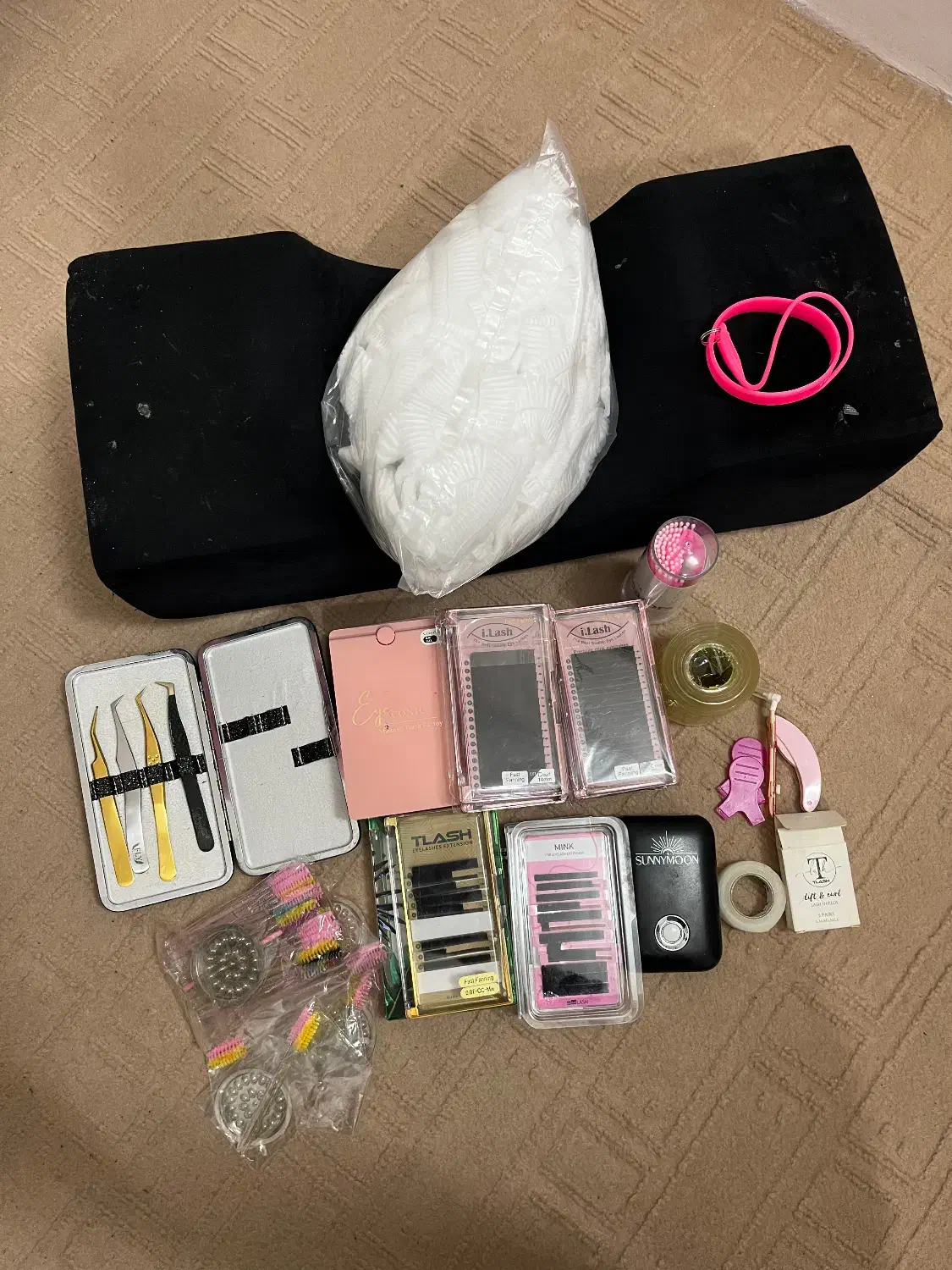 فروش وسایل اکستنشن مژه و لیفت مژه ابرو|آرایشگاه و سالنهای زیبایی|بجنورد, |دیوار