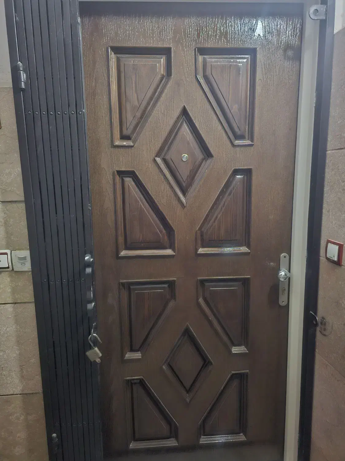 درب چوبی ورودی بدون چهارچوب|مصالح و تجهیزات ساختمان|تهران, امام زاده عبدالله|دیوار