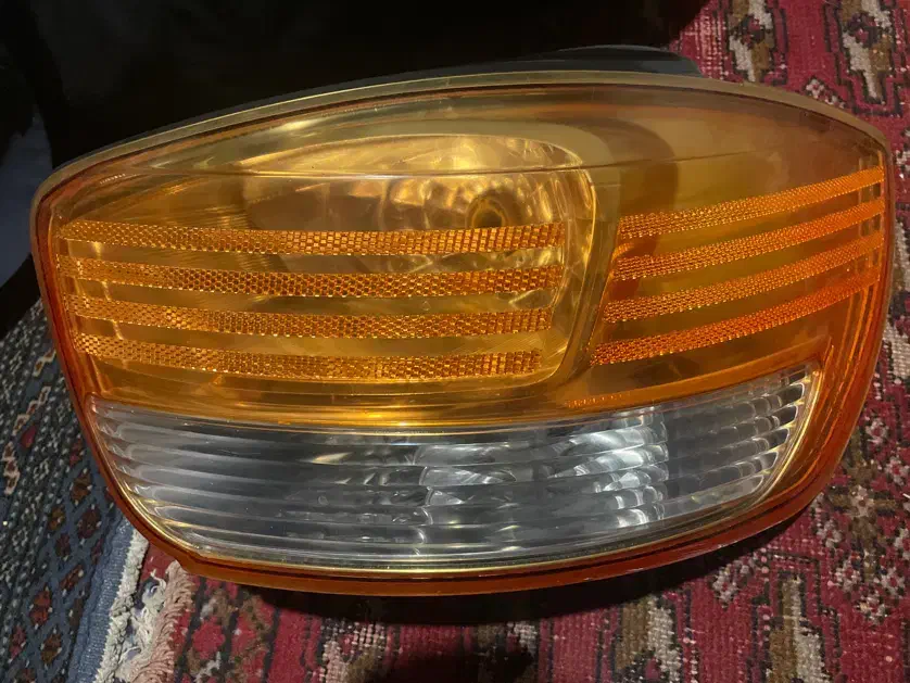 چراغ عقب تیبا ۲|قطعات یدکی و لوازم جانبی|تهران, مشیریه|دیوار