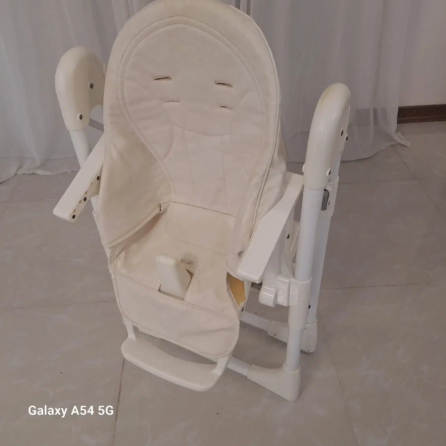 صندلی غذای کودک هپی بی بی|تخت و صندلی بچه|لاهیجان, کوی خزر|دیوار