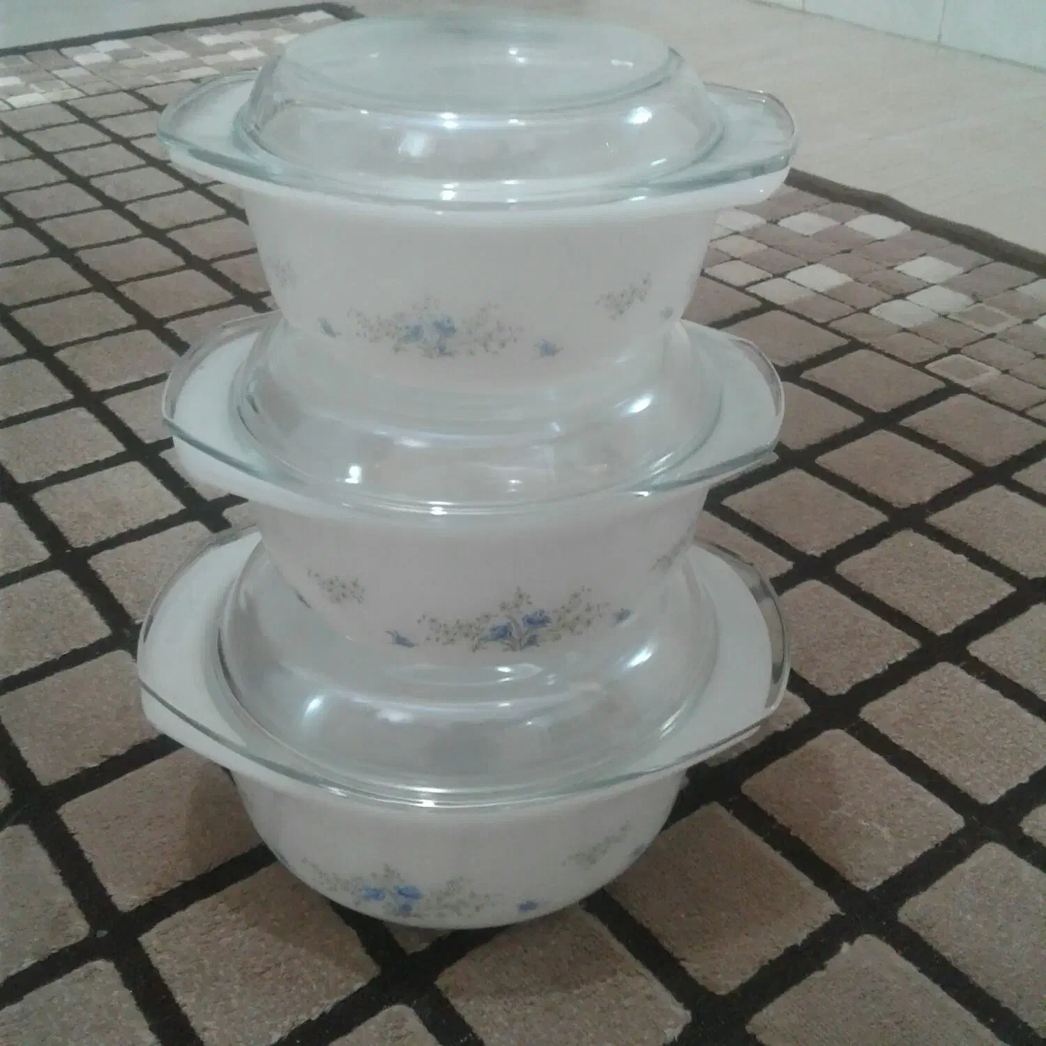 قابلمه پیرکس فرانسوی|ظروف پخت‌وپز|قم, شاه سید علی|دیوار