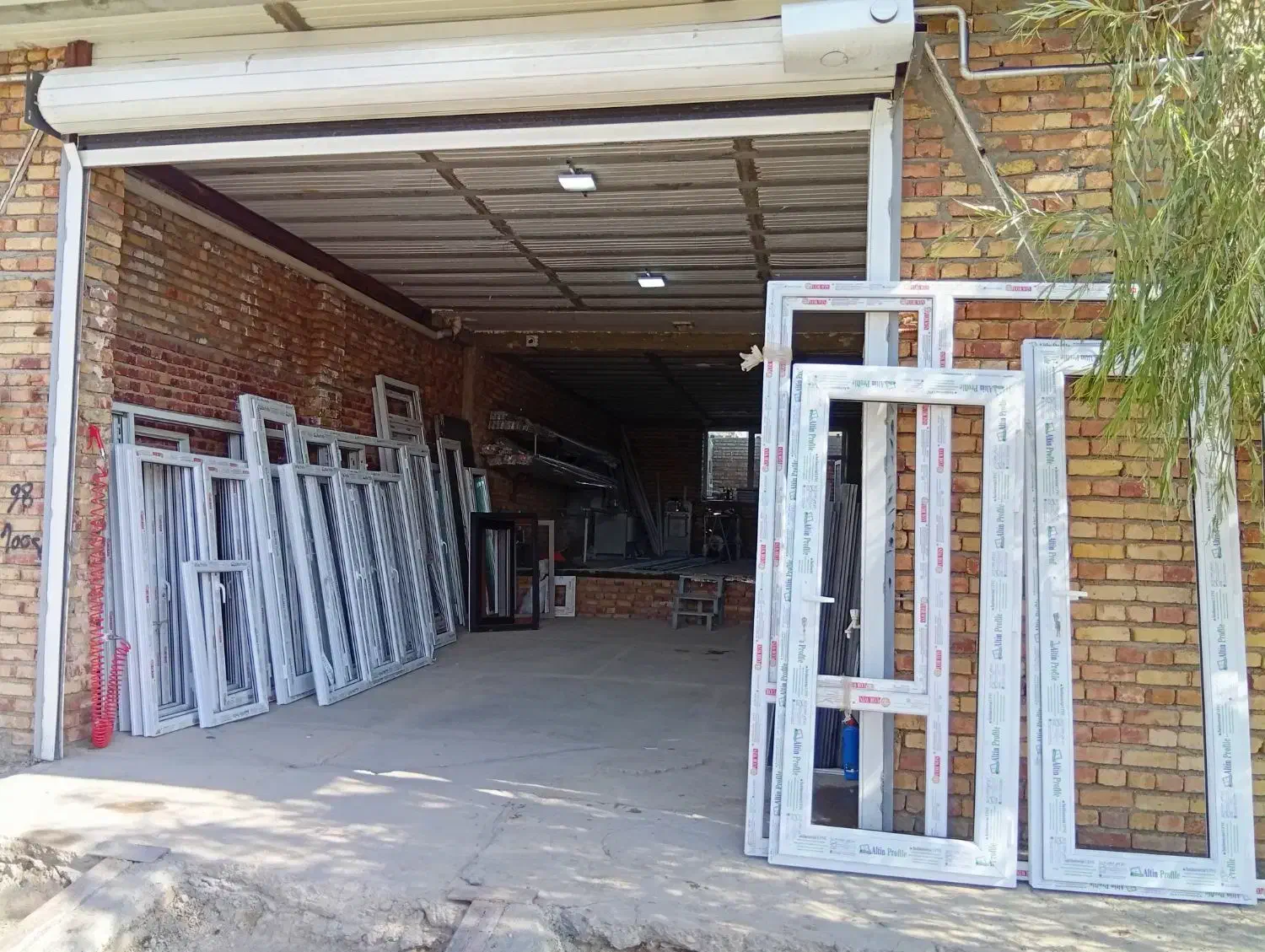 درب پنجره دوجداره شجاعی بازدید رایگان|خدمات پیشه و مهارت|ارومیه, |دیوار