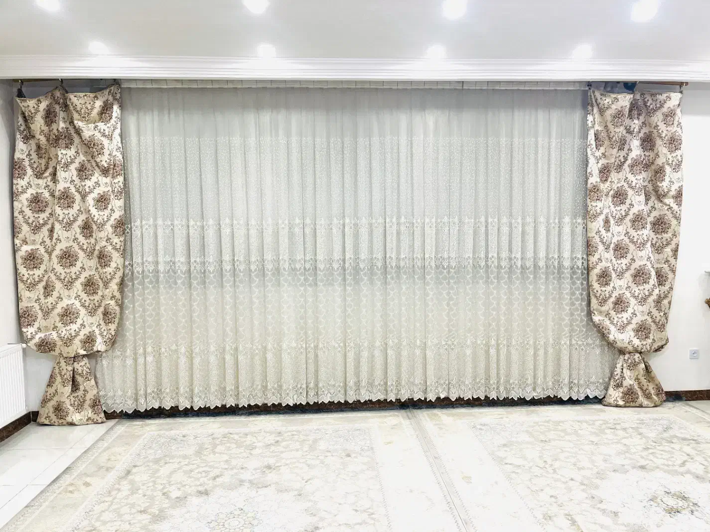 پرده پذیرایی ترک لوازم برنزی|پرده، رانر، رومیزی|نسیم‌شهر, |دیوار