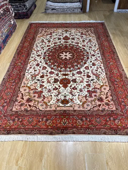 فرش ۶ متری ۵۰ رج تبریز حاشیه پیازی|فرش|تهران, سلسبیل شمالی|دیوار